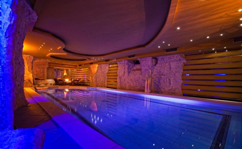 Hotel Regina San Martino Di Castrozza Dış mekan fotoğraf