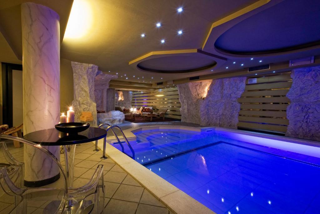 Hotel Regina San Martino Di Castrozza Dış mekan fotoğraf